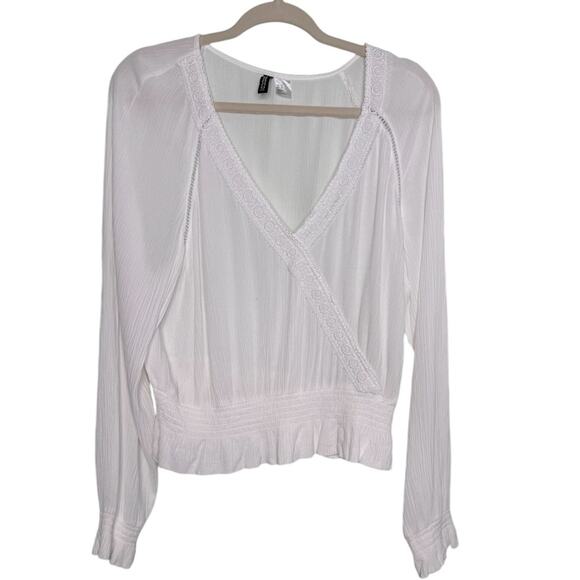 H&M White Divided Embroidered Top Size 12 - Picture 2 of 11